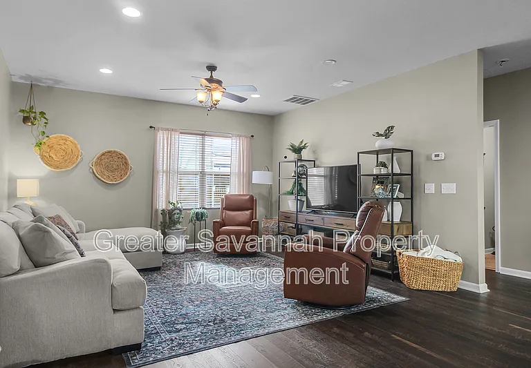 153 Hamilton Grove Dr — Photo 6