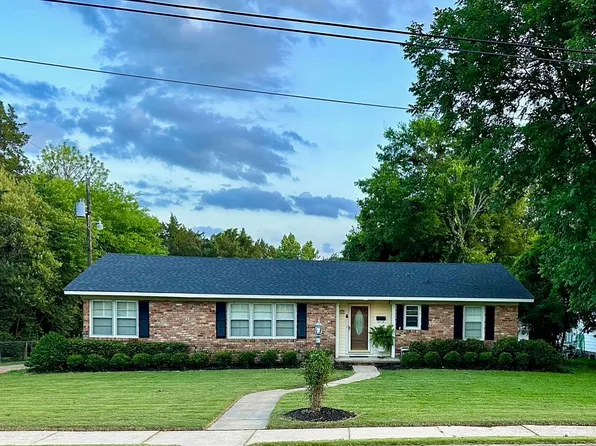 105 Pettus St, Demopolis, AL 36732