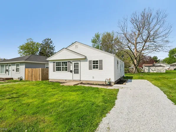 5076 Glenn Lodge Rd, Mentor, OH 44060