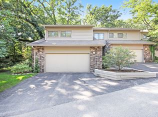 42 Brook Ln, Palos Park, IL 60464