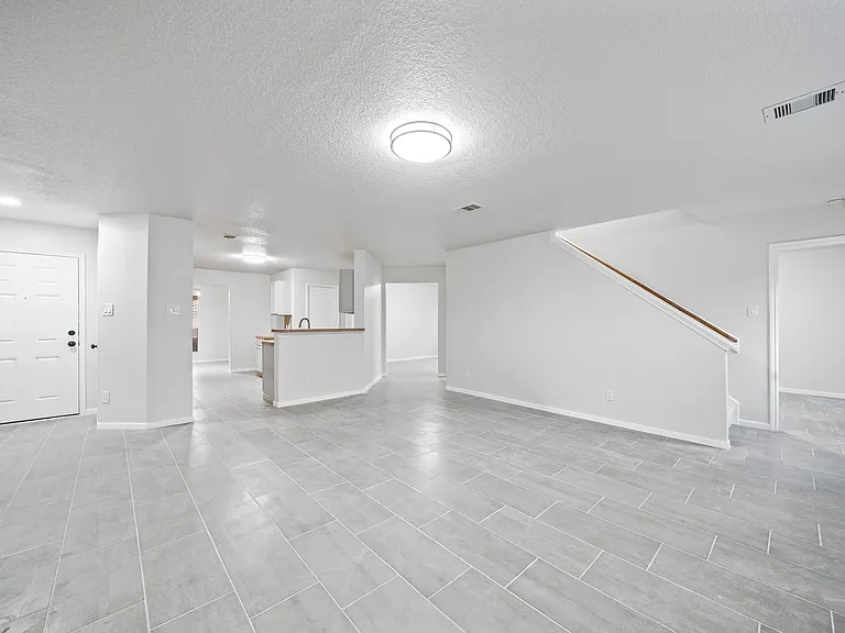 19606 Narcissus Brook Ln — Photo 6