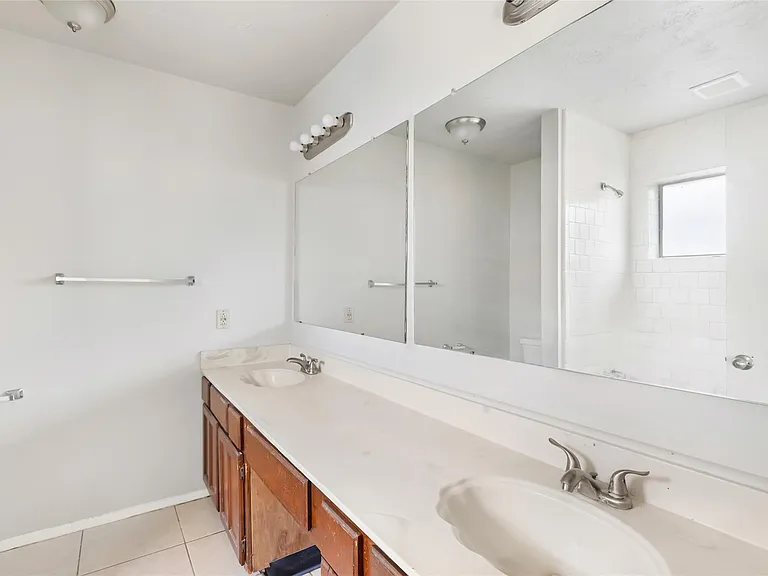 7310 Maple Walk Dr — Photo 15