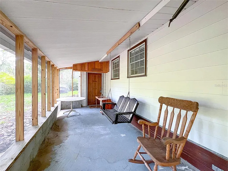 11719 NE 7th Ave — Photo 4