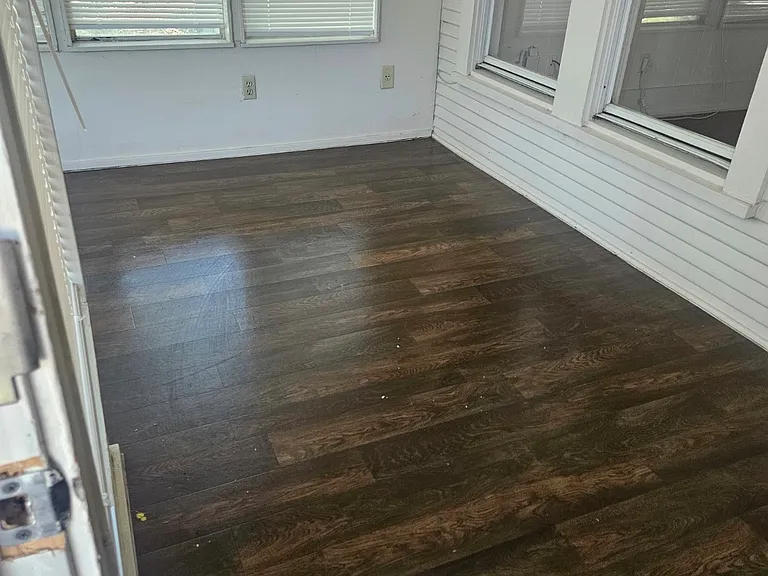 813 W Sycamore St — Photo 2