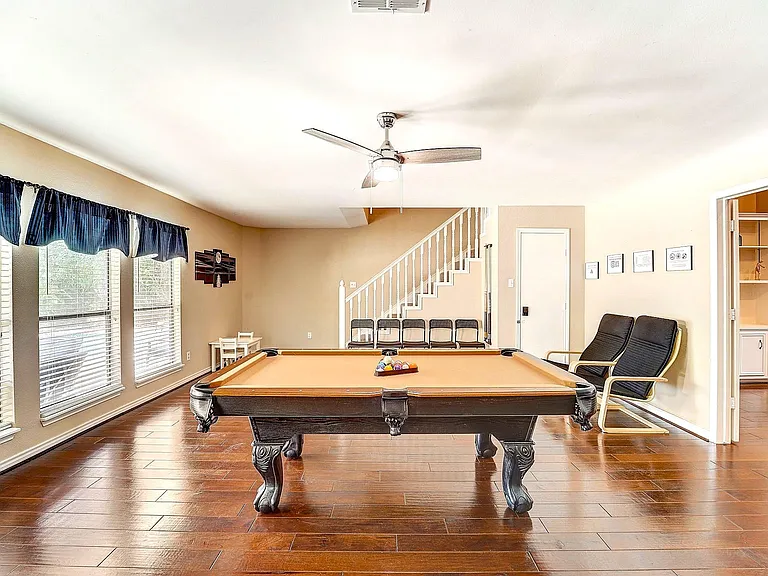 8111 Pine Green Ln — Photo 12