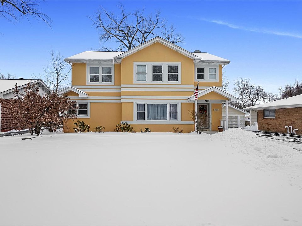 1st image of 1906 E Liberty Dr