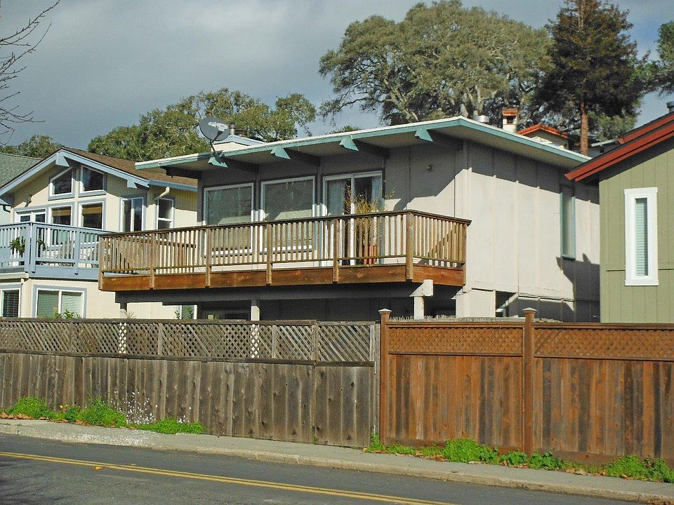 1st image of 210 Treasure Island Ave