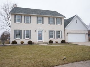 909 White Ln, New Lenox, IL 60451