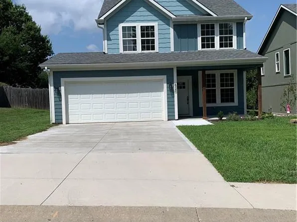 620 NW Charlotte St, Grain Valley, MO 64029