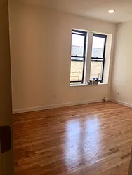 Rented by Roberto Guilbet, LREB