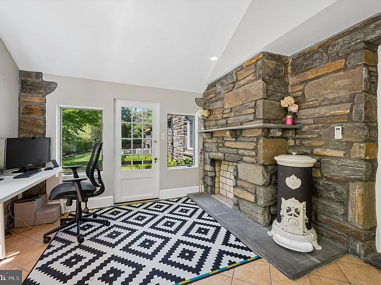 35 Llanberris Rd — Photo 10