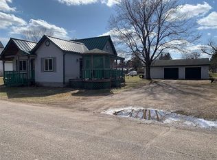 115 Mavis St, Spooner, WI 54801