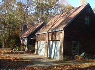 122 Wadsworth Ln, Willimantic, CT 06226