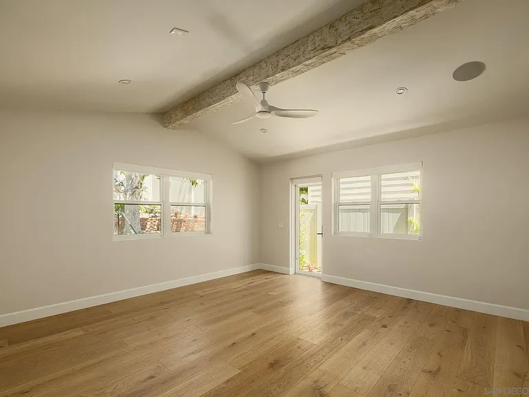 5503 Linda Rosa Ave — Photo 8