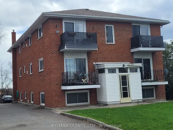 27 King George Sq, Belleville, ON K8P 2A6