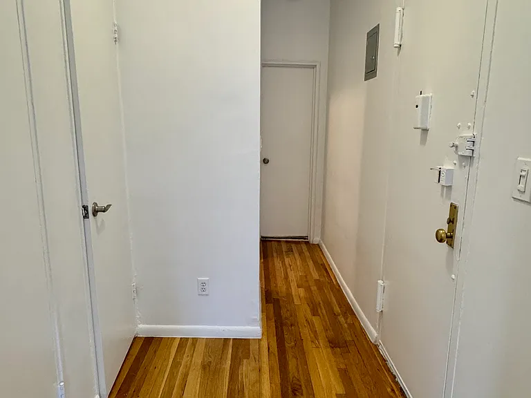 430 E 83rd St #4A — Photo 17