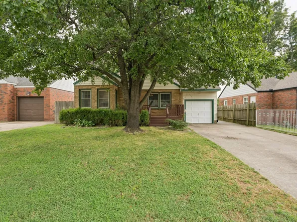 2520 E 2nd St, Tulsa, OK 74104