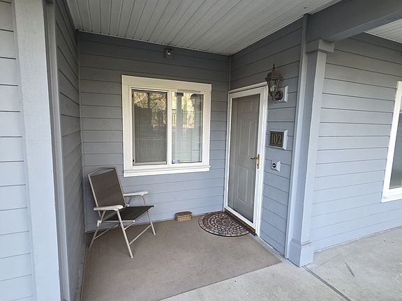 2nd image of 6125 NE 175th St APT M102