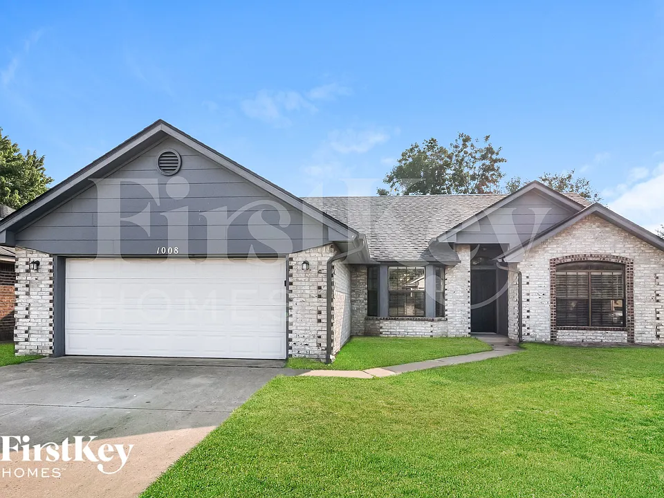 1008 Sennybridge Dr