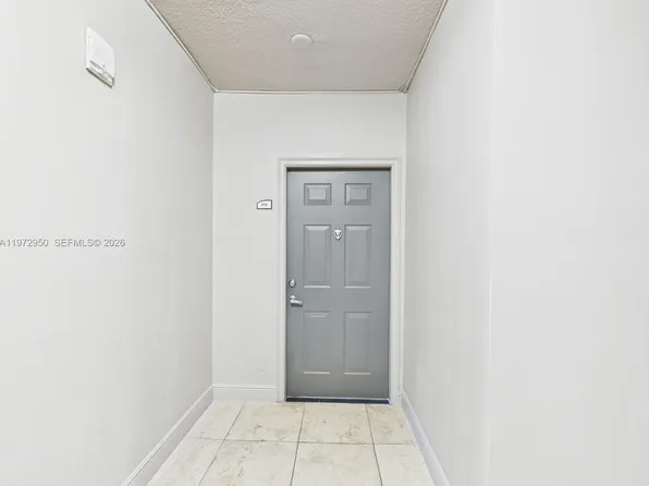 275 NE 18th St, Miami, FL