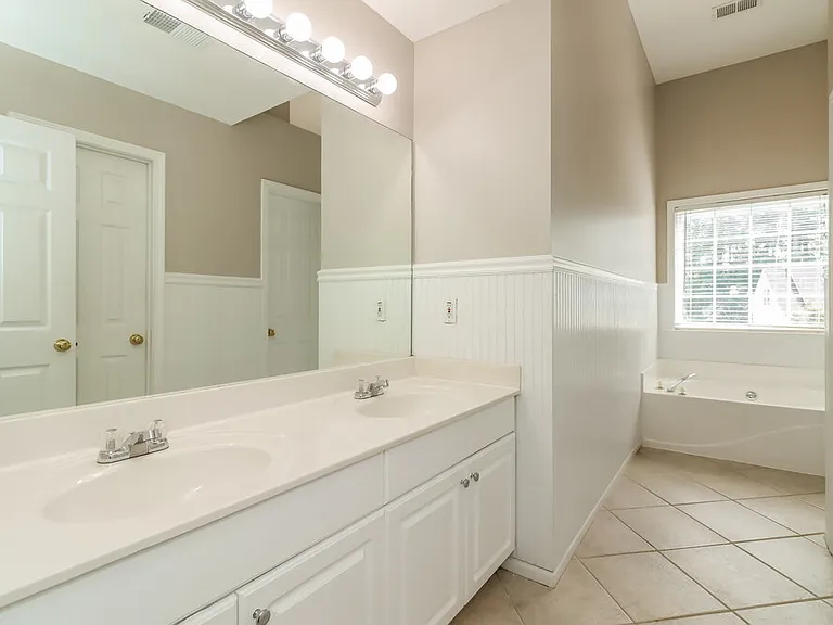 11 Cottage Trce — Photo 11