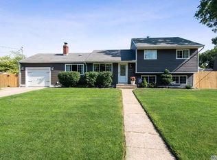 37 Yava St, Pt Jefferson Station, NY 11776