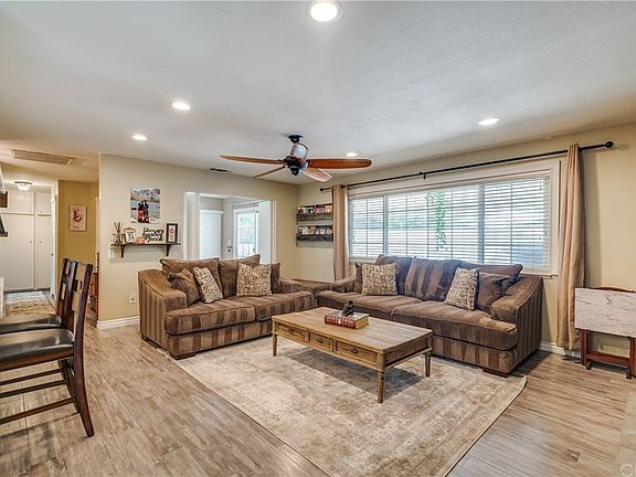 4th image of 35543 Cornell Dr