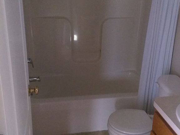 5th image of 6600 Lexington Ave
