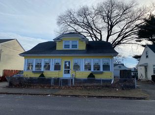 131 Greeley St, Pawtucket, RI 02861