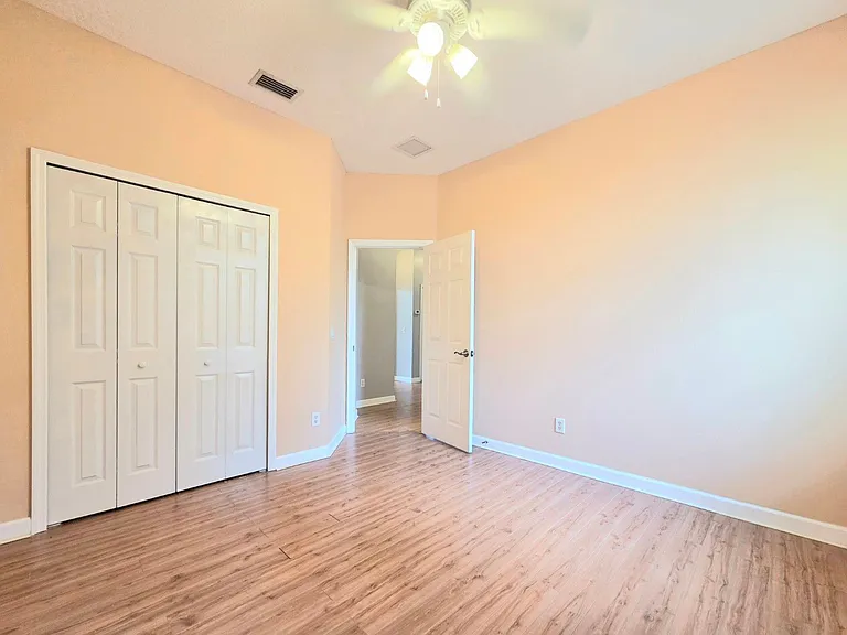 337 Coral Beach Cir — Photo 15