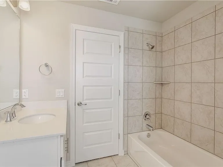 14202 McCoy Loop — Photo 30