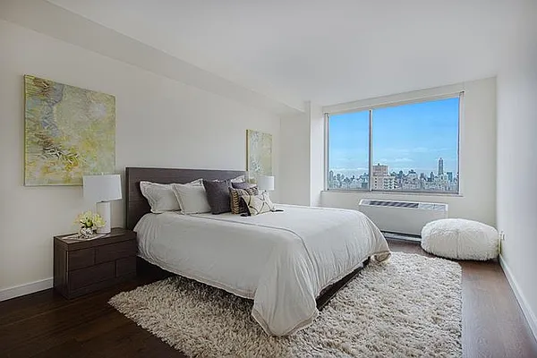 Sold by Maxwell Jacobs | media 10