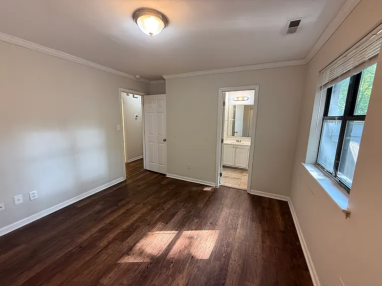 4822 Hollenden Dr #C — Photo 16