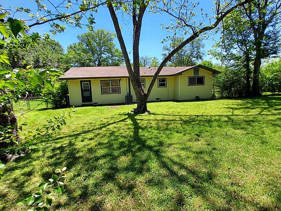 3rd image of 608 Parkway St