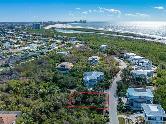 4th image of 701 Waterside Dr
