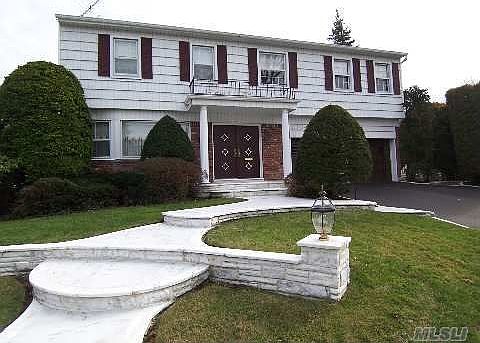 1st image of 15 Majestic Ct