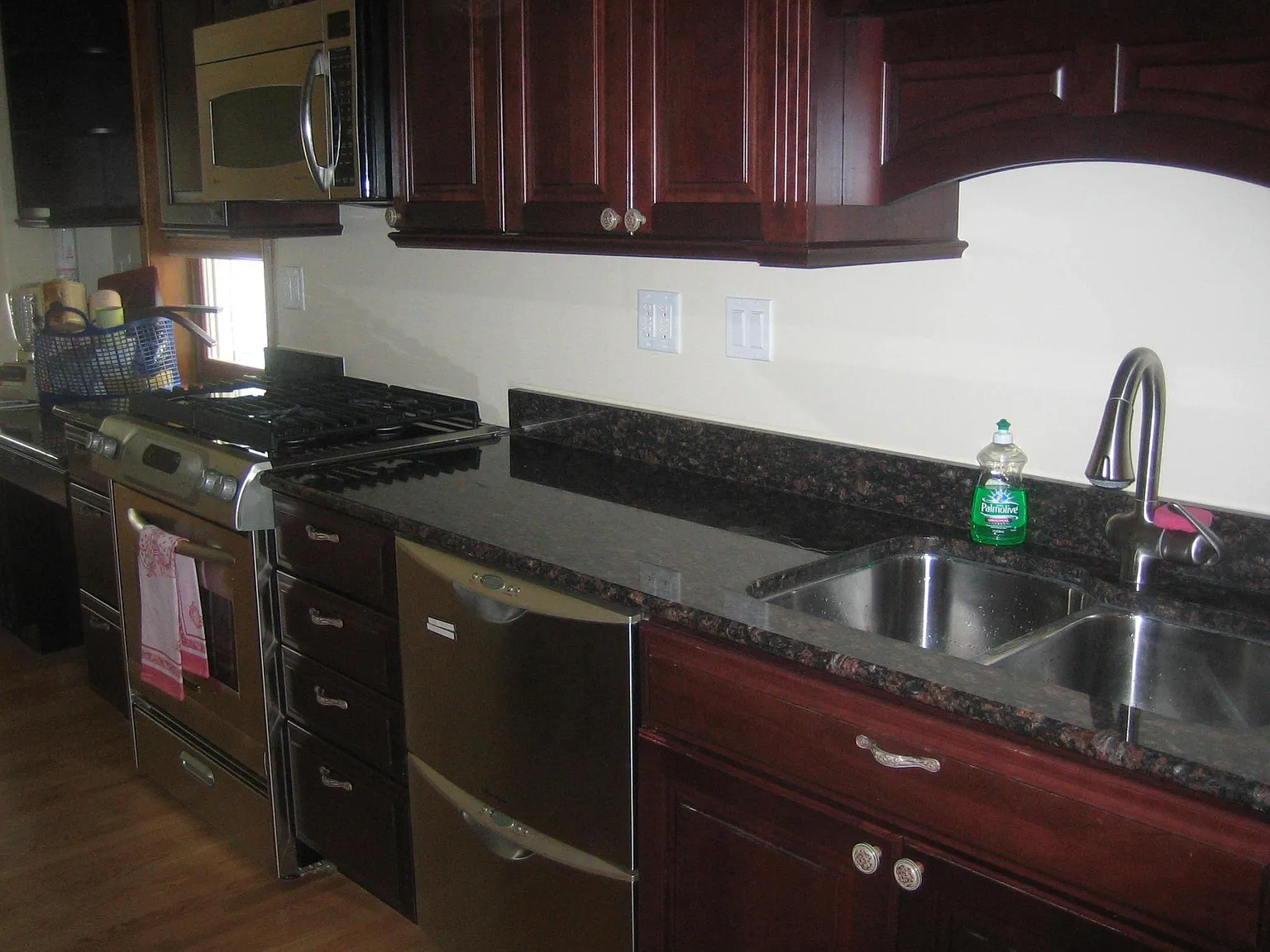 3 bed, 1800 sqft, $4,500 — Photo 4