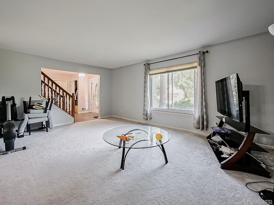 6052 Glen Eagles Dr, photo 8