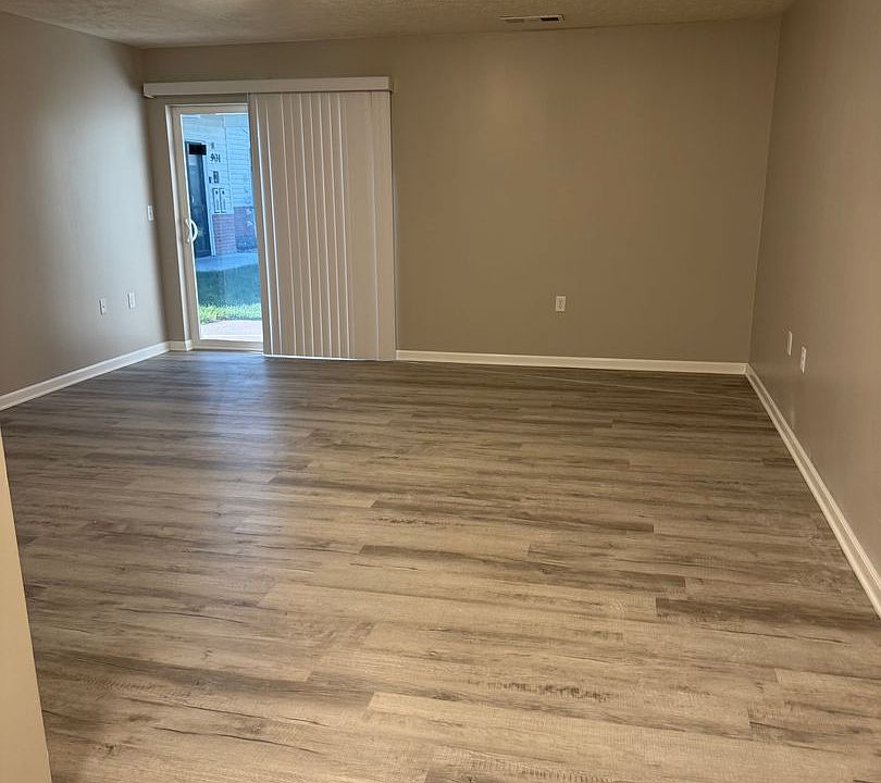 1st image of 901 S Franklin Ave #104