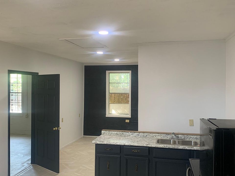 714 Division St 101, Biloxi, MS 39530 Zillow