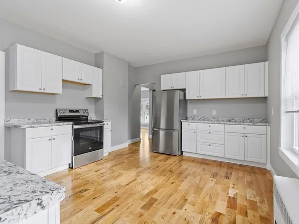 29 Middle St, Fitchburg, MA 01420