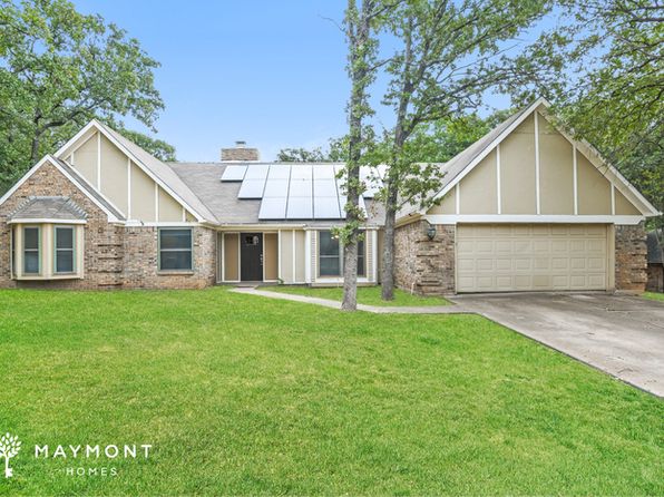 1009 Woodridge Dr