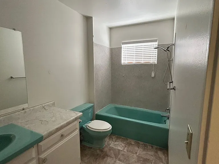 2940 S Woodland St — Photo 7