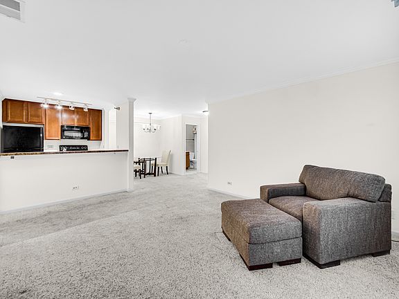 4th image of 202 Glengarry Dr APT 106