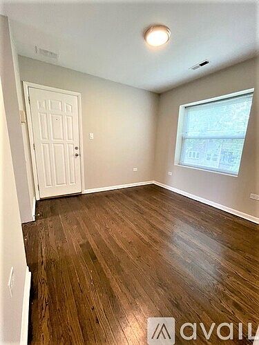 1st image of 3517-21 W Grace St #3517-2E