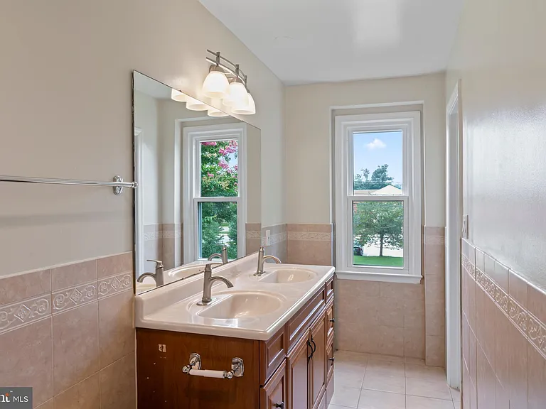 17004 Cashell Rd — Photo 38