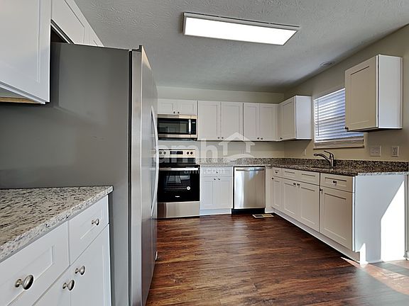 4th image of 5810 Matalin Ln