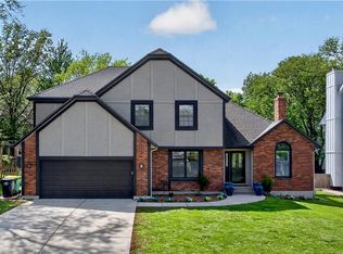 9410 Hall Dr, Lenexa, KS 66219