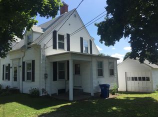 8514 Ridge Rd, Gasport, NY 14067