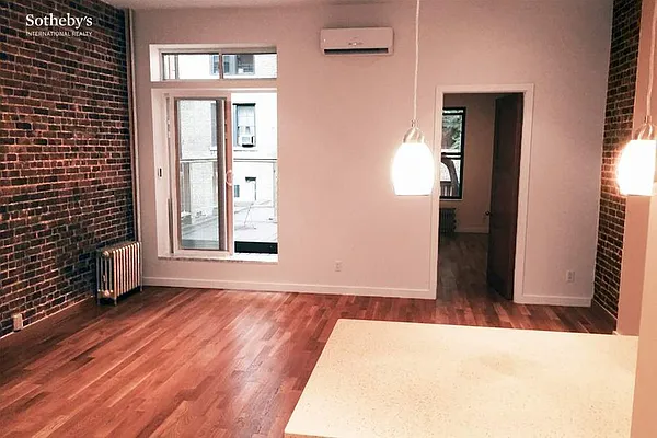 Rented by Sotheby's International Realty | media 20